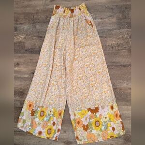 American Eagle Floral Wide Leg  Cropped Pants Women Sm Smocked Waist Linen Blend